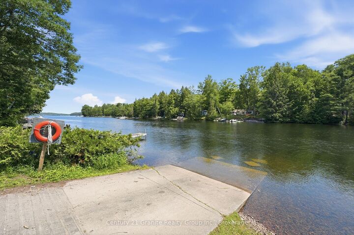 Property Photo: 1012 Shetland Road ON K0M 2L1