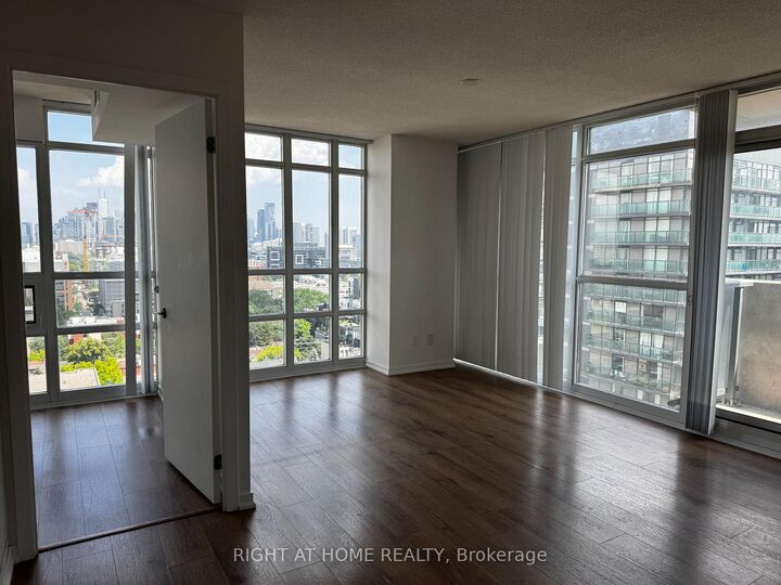 Property Photo:  68 Abell Street 2008  ON M6J 0B1 