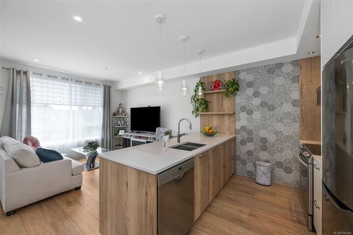 Property Photo: 1588 North Dairy Rd #301 BC V8T 0E1
