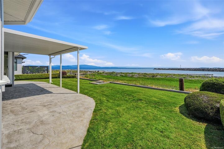 Property Photo: 1765 Admiral Tryon Blvd BC V9P 2V2