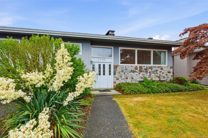 3795 Michigan Rd — photo 1