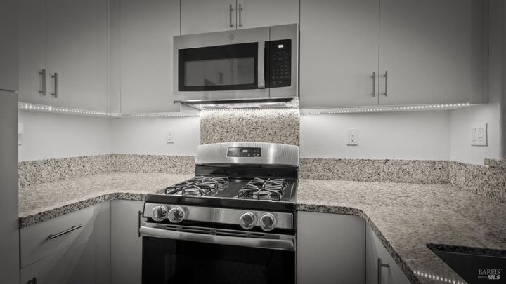 Property Photo: 1406 Mauro Pietro Drive 204 CA 94954
