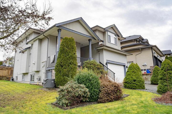 Property Photo: 23717 110 Avenue BC V2W 1E7
