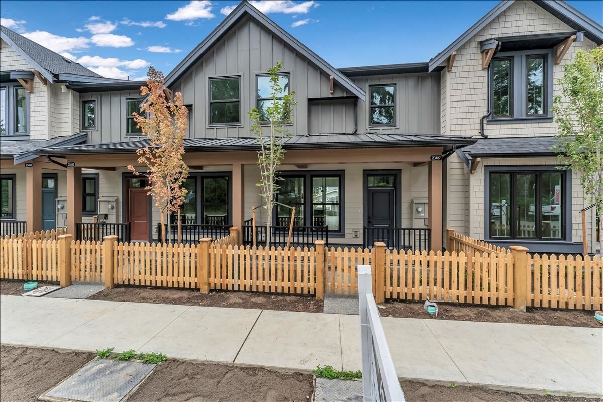 Property Photo: 20487 74B Avenue BC V2Y 1V5