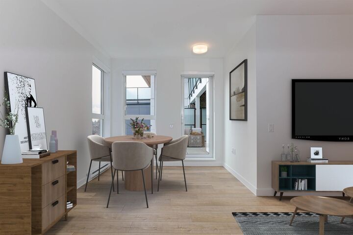 Property Photo: 4933 Clarendon Street 403 BC V5R 3J3