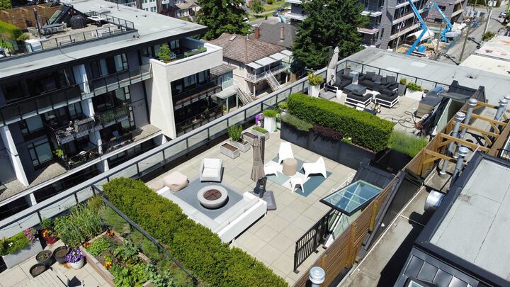 Property Photo: 5085 Main Street 605 BC V5W 2R2