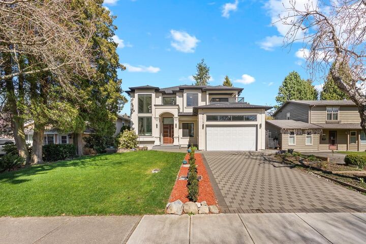 Property Photo: 14419 17A Avenue BC V4A 5P5