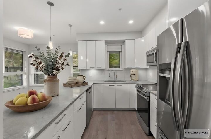 Property Photo: 5485 Brydon Crescent 112 BC V3A 0N5