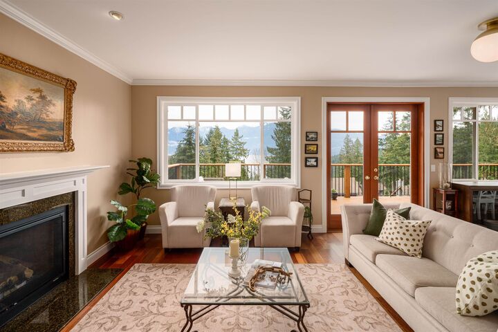 Property Photo: 947 Village Drive BC V0N 1G1