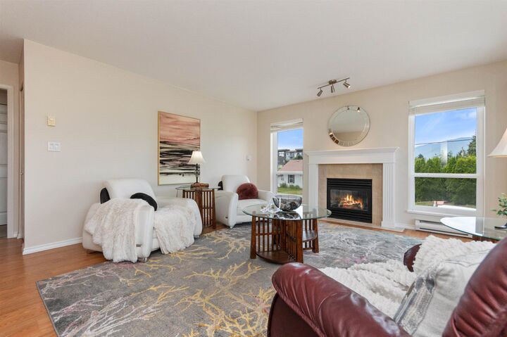 Property Photo:  45773 Victoria Avenue 205  BC V2P 2T4 