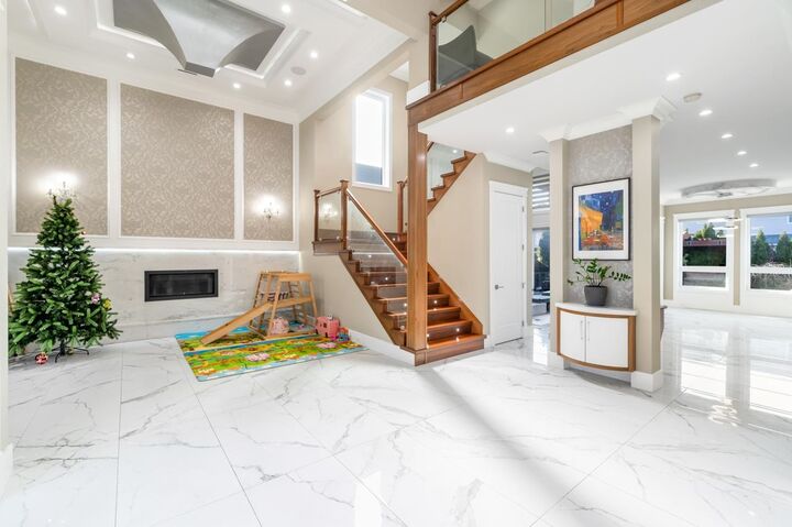Property Photo: 7751 Eperson Road BC V7C 2K5