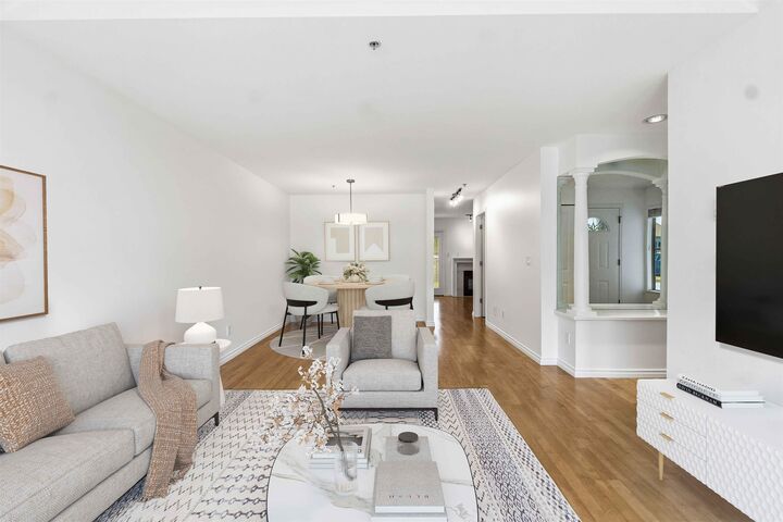 Property Photo: 19160 119 Avenue 62 BC V3Y 2L7