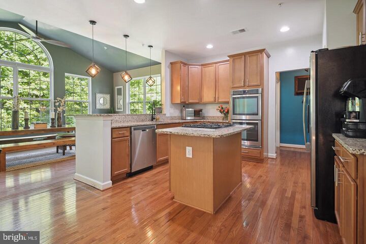 Property Photo: 10707 Quaking Aspen Way MD 20735