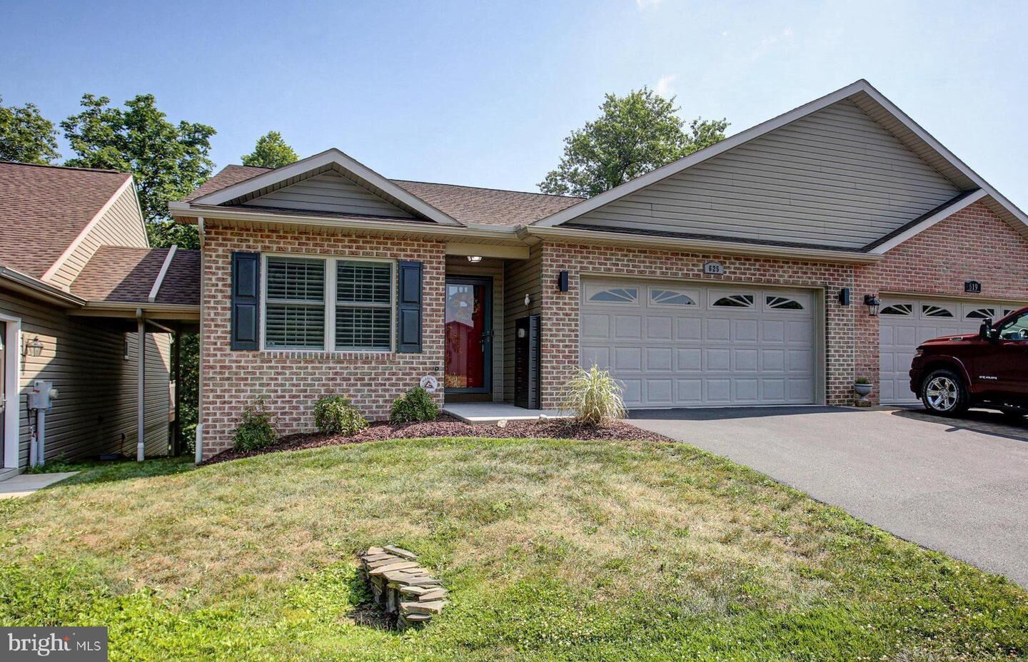 Property Photo:  625 Shook Court W  PA 17225 