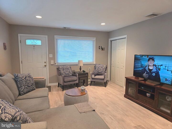 Property Photo:  9 Bolans Court  NJ 08757 