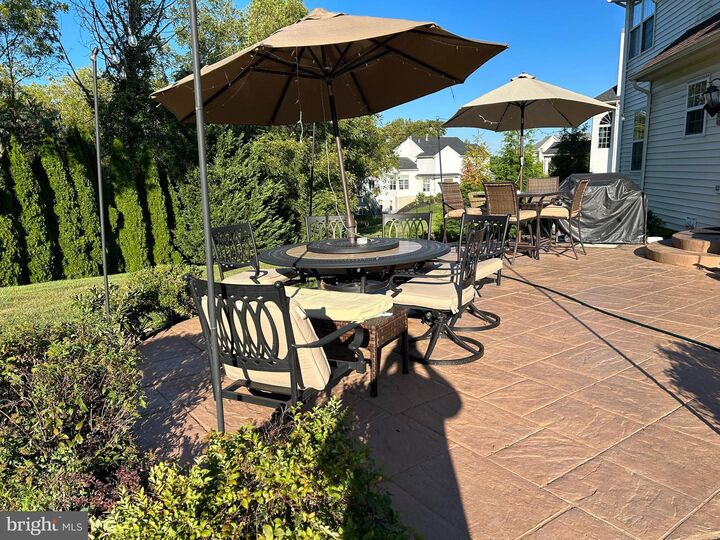 Property Photo: 1015 Hickory Ridge Drive PA 18914