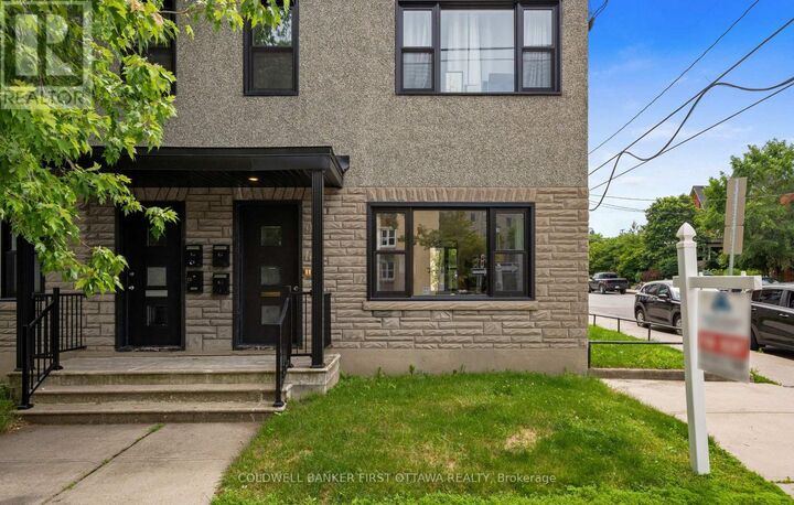 Property Photo:  72 St. Andrew Street  ON K1N 5G1 
