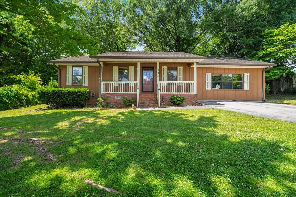 Property Photo: 903 Tyler Street GA 30720
