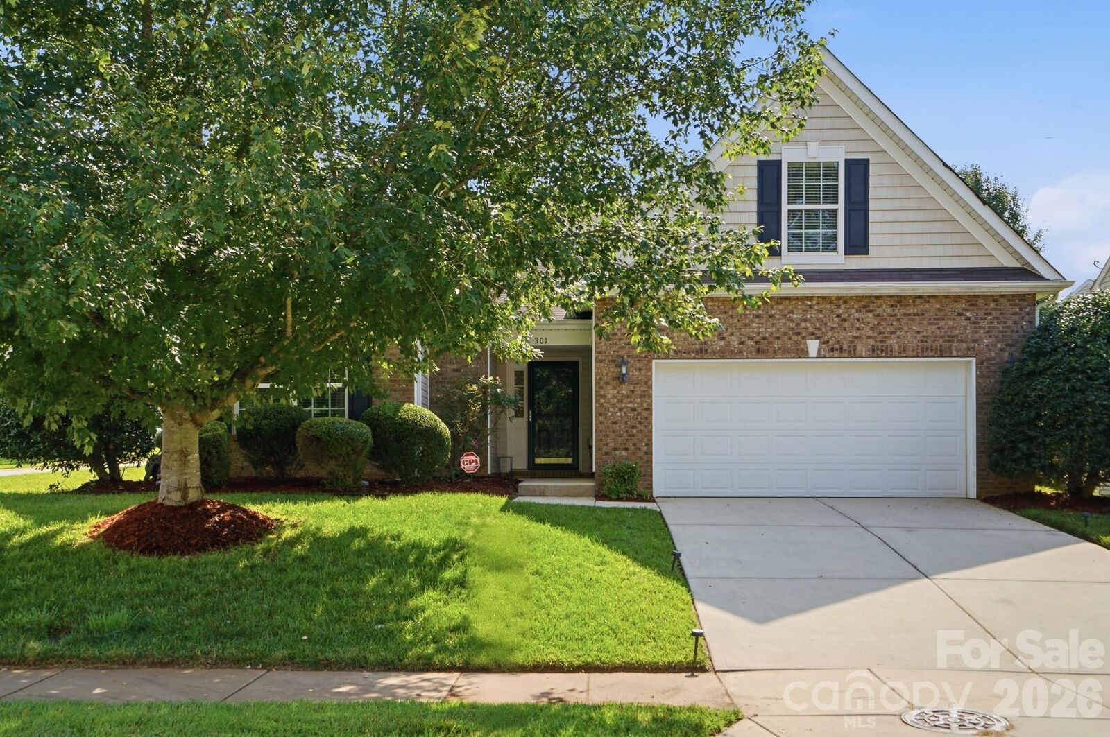 Property Photo: 301 Augustus Lane NC 28120