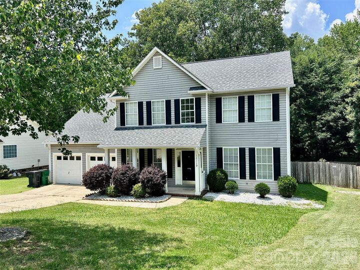 Property Photo:  12119 Meadow Post Lane  NC 28269 