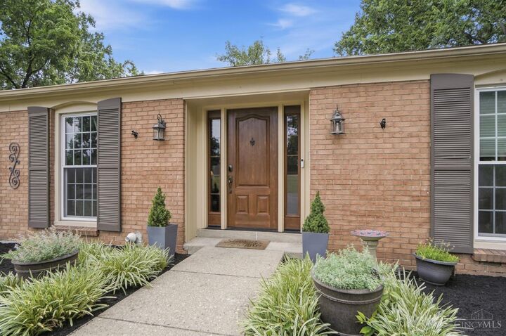 Property Photo:  215 Compton Road  OH 45215 