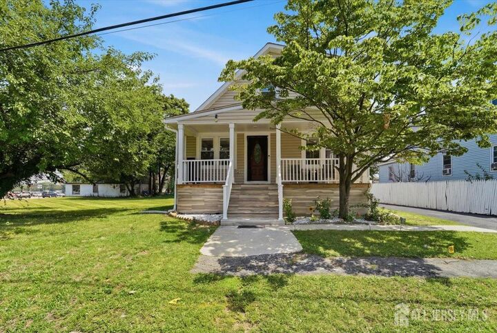Property Photo:  409 Hancock Street  NJ 07080 