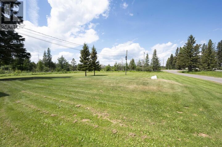 Property Photo:  2306 Arthur Street West  ON P7K 1B4 