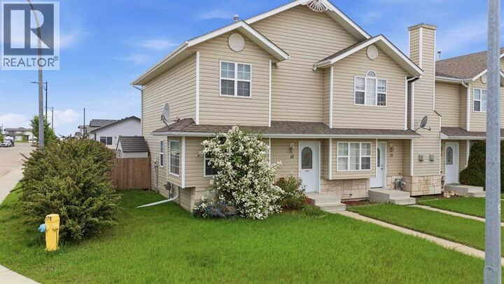 Property Photo:  18 Terrace Heights Drive  AB T4L 0J2 