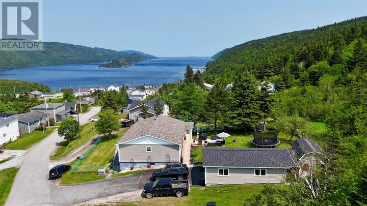 Property Photo:  13 Strides Hill  NL A0K 2Y0 