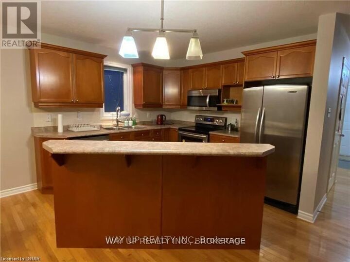 Property Photo:  1268 South Wenige Drive  ON N5X 4P3 