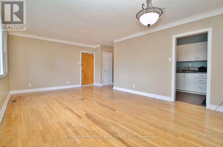 Property Photo:  885 Maitland Avenue  ON K2A 2S4 