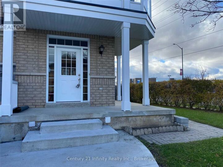 Property Photo: 5688 Pegasus Street ON L5M 7G2