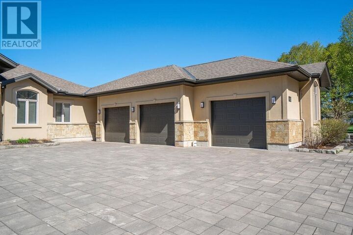 Photo de la propriété:  535 Brule Rd  ON P6A 0B5 