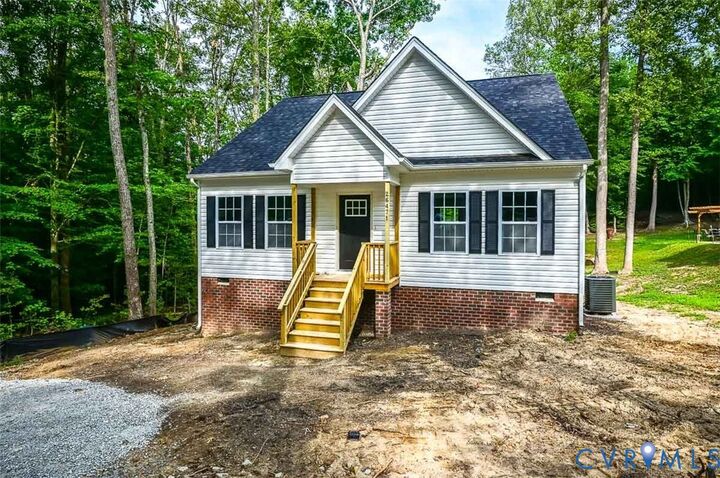 Property Photo:  76 Albertson Court  VA 22546 