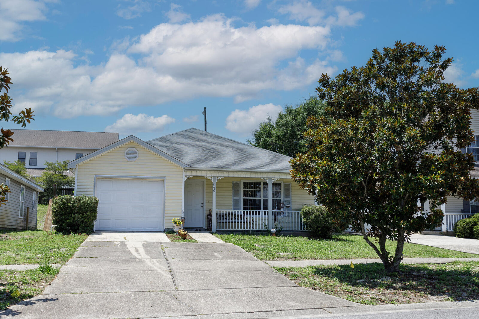 Property Photo:  240 Bent Arrow Drive  FL 32541 