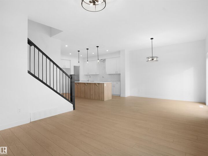 Property Photo:  17823 7 Street NE  AB T5Y 4E7 