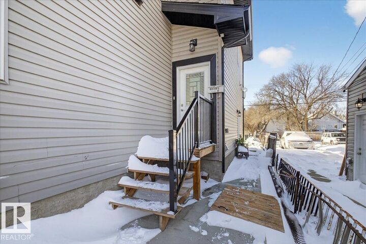 Property Photo: 11616 82 Street NW 2 AB T5B 2V8
