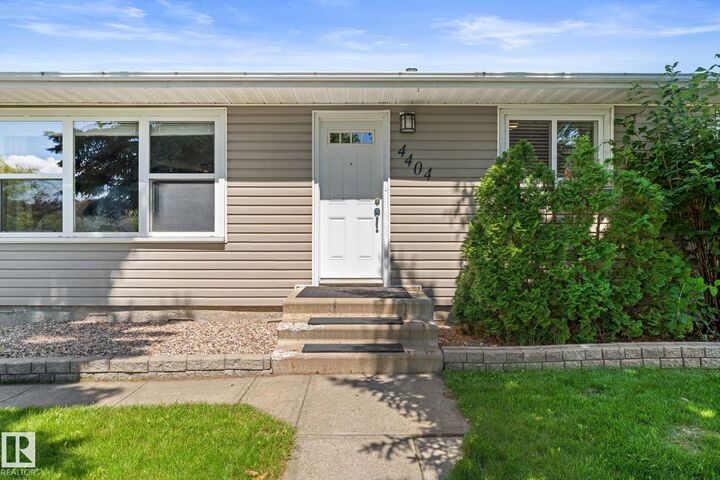 Property Photo: 4404 42B Avenue AB T9E 4R9
