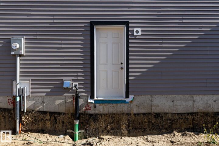Property Photo: 11 Patriot Way AB T7X 2W6
