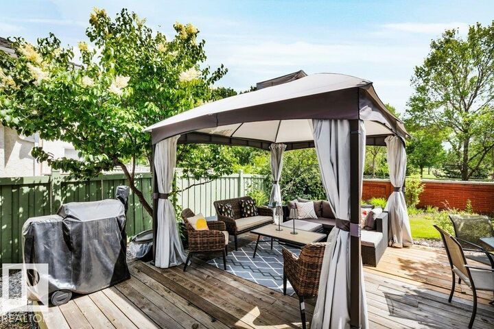 Property Photo:  311 Weber Way NW  AB T6M 2H3 