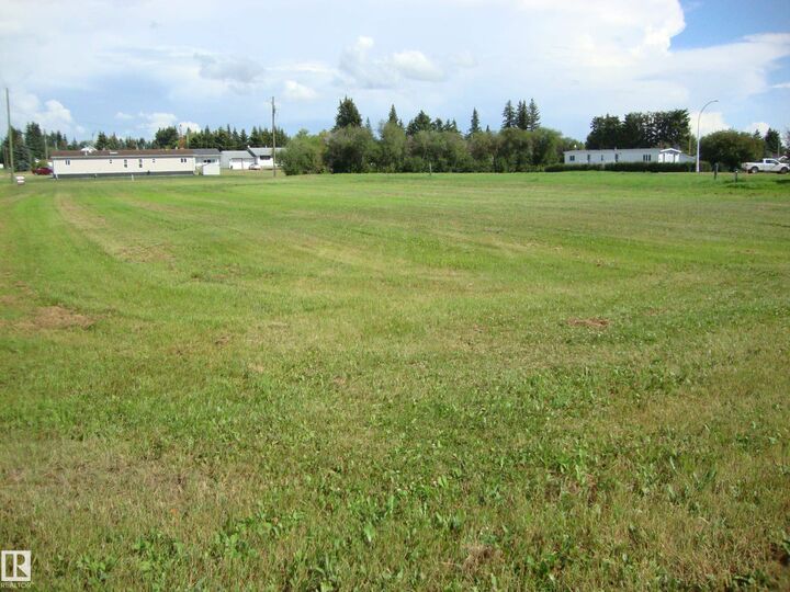 Property Photo:  622 5th Ave  AB T0A 3J0 
