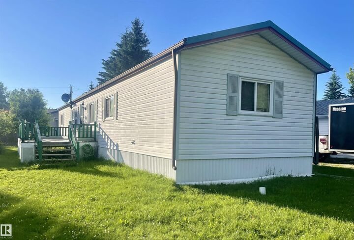 5429 Twp Road 494 69 — photo 1