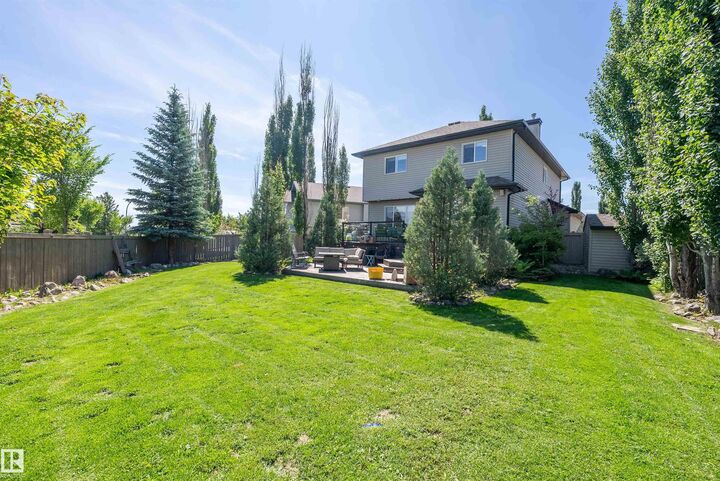 Property Photo:  12 Henderson Bay  AB T7X 0C5 