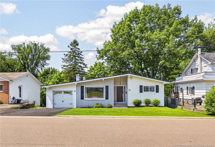 Property Photo:  31 Alexander Avenue  NB E1E 1T3 