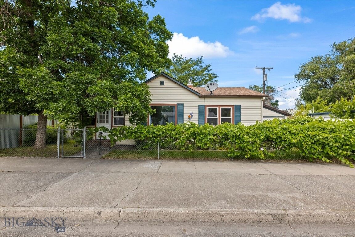 Property Photo: 311 E Clark Street MT 59047