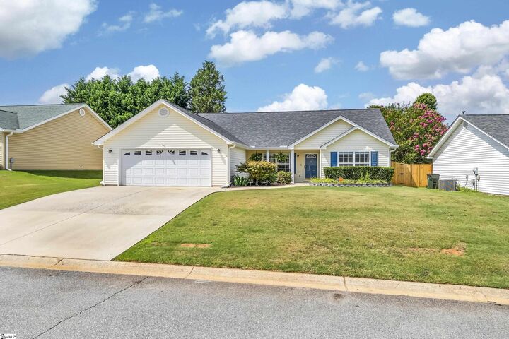 Property Photo:  409 Longspur Court  SC 29334 