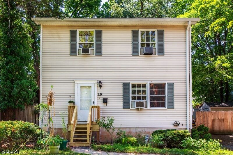 Property Photo: 19 Franklin Pl NJ 07601