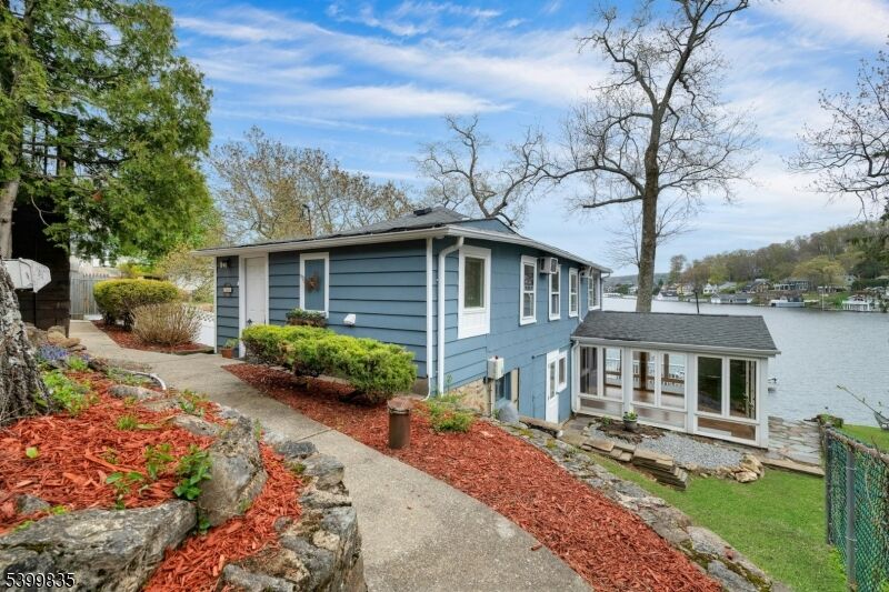 Property Photo: 78 Ithanell Rd NJ 07843