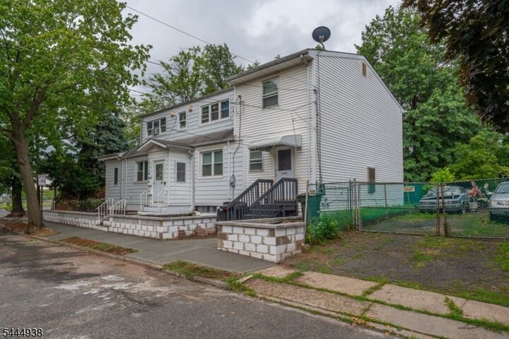 Property Photo:  434 Richmond St  NJ 07202 