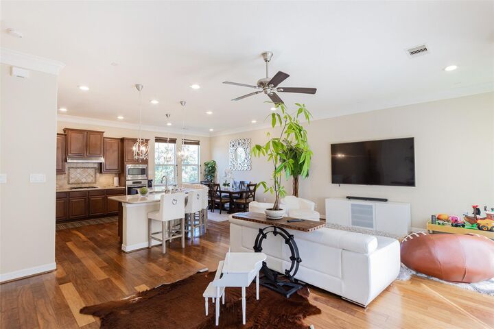 Property Photo: 12227 Oxford Crescent Circle TX 77082